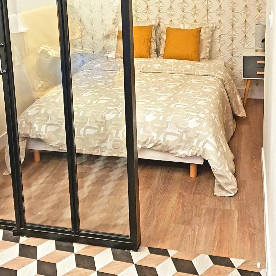 Au Bout Du Pont De Fil - Bel Appartement Refait A Neuf Tours Buitenkant foto